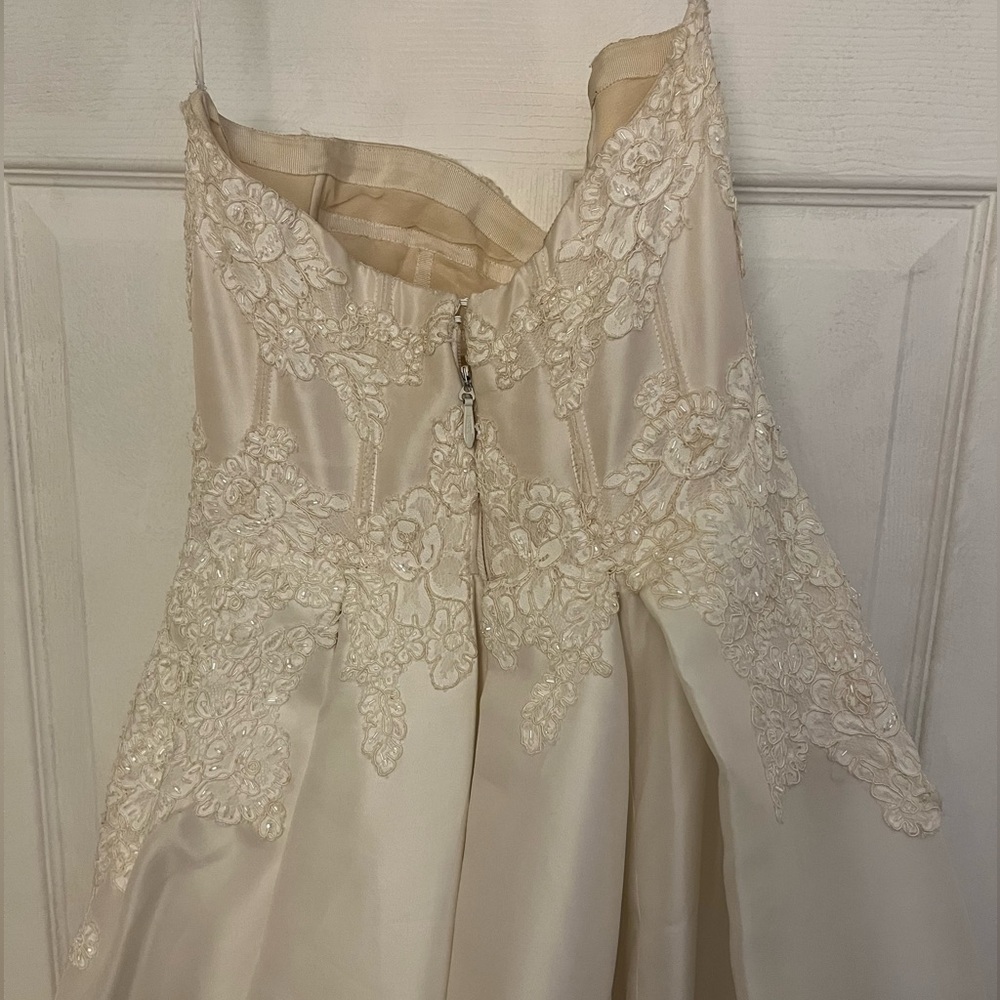 Anne Barge 100% silk wedding dress - Picture 9 of 15